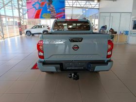 Nissan Navara 2.5D Pro-2X D Cab 4X2 At