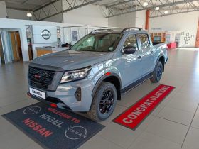 Nissan Navara 2.5D Pro-2X D Cab 4X2 At
