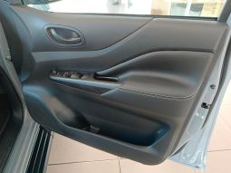 
										Nissan Navara 2.5D Pro-2X D Cab 4X2 At full									
