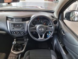 
										Nissan Navara 2.5D Se D Cab 4X2 full									