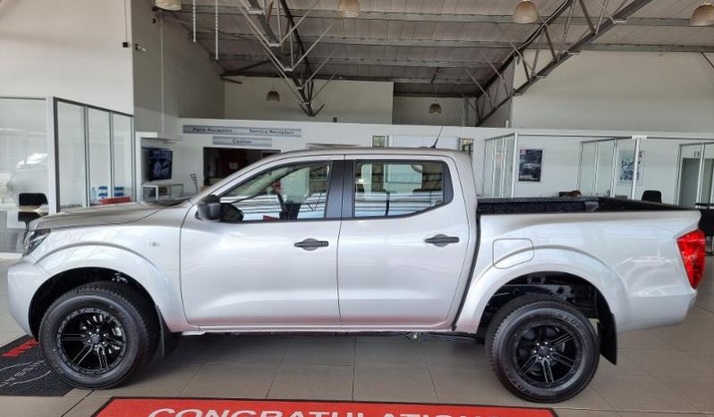 
								Nissan Navara 2.5D Se D Cab 4X2 full									