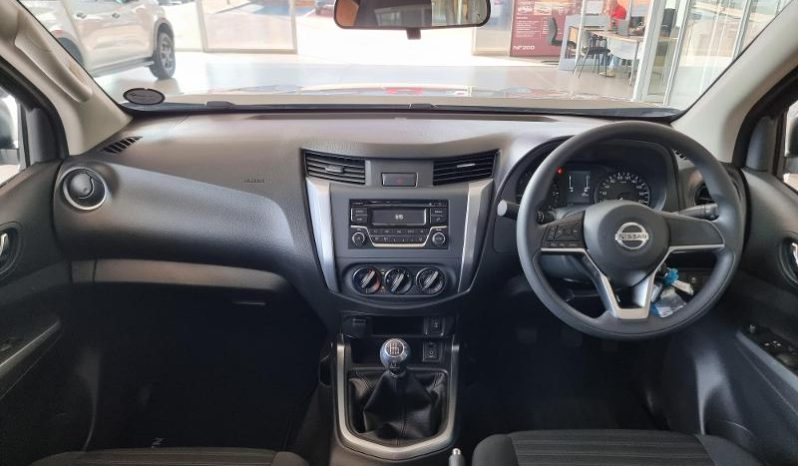 
								Nissan Navara 2.5D Se D Cab 4X2 full									