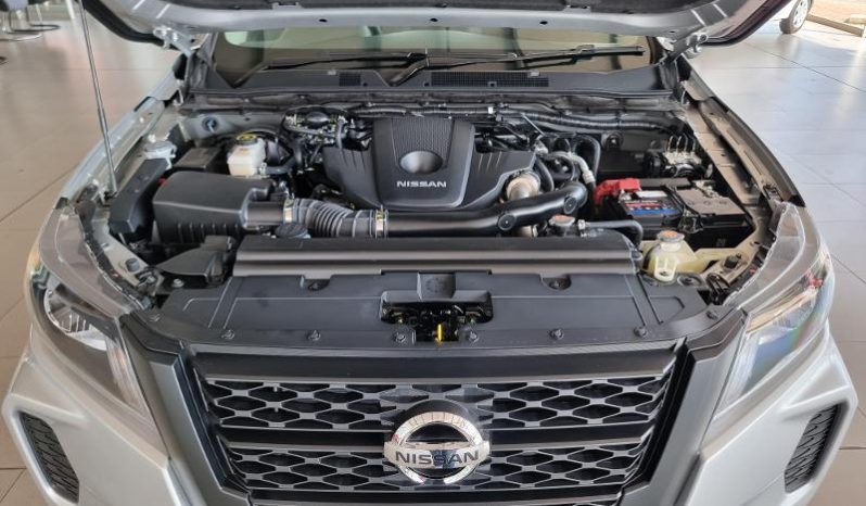 
								Nissan Navara 2.5D Se D Cab 4X2 full									