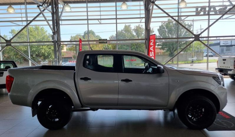 
								Nissan Navara 2.5D Se D Cab 4X2 full									