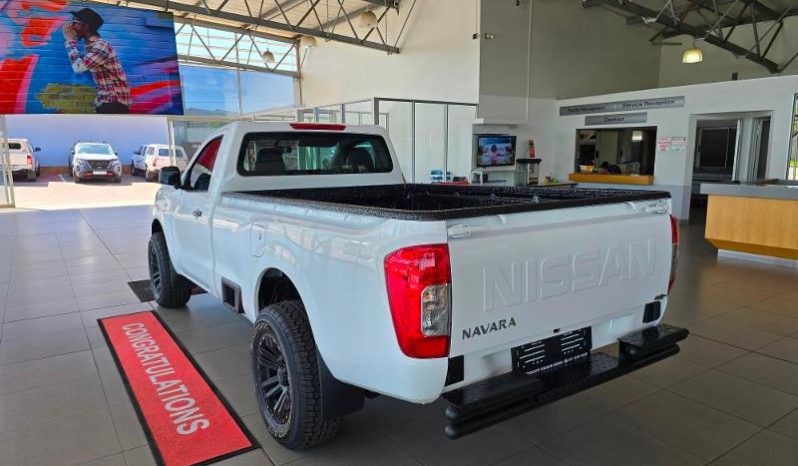 
								Nissan Navara 2.5D Xe S Cab 4X2 full									