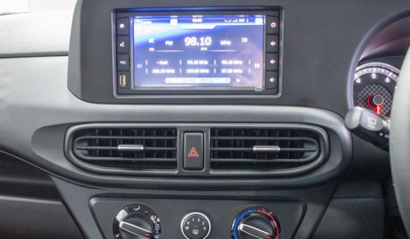 
								Hyundai Grand I10 1.0 Fluid full									