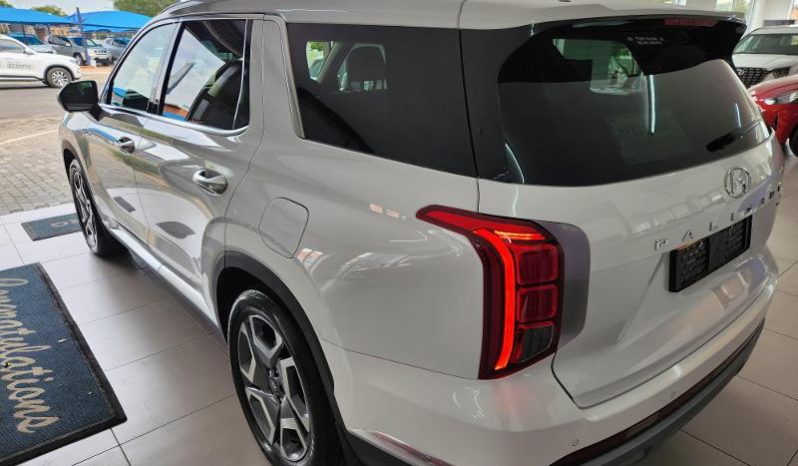 
								Hyundai Palisade R2.2 Elite At 7 Seater full									