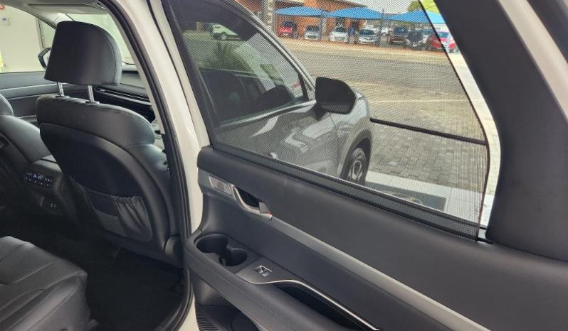 
								Hyundai Palisade R2.2 Elite At 7 Seater full									