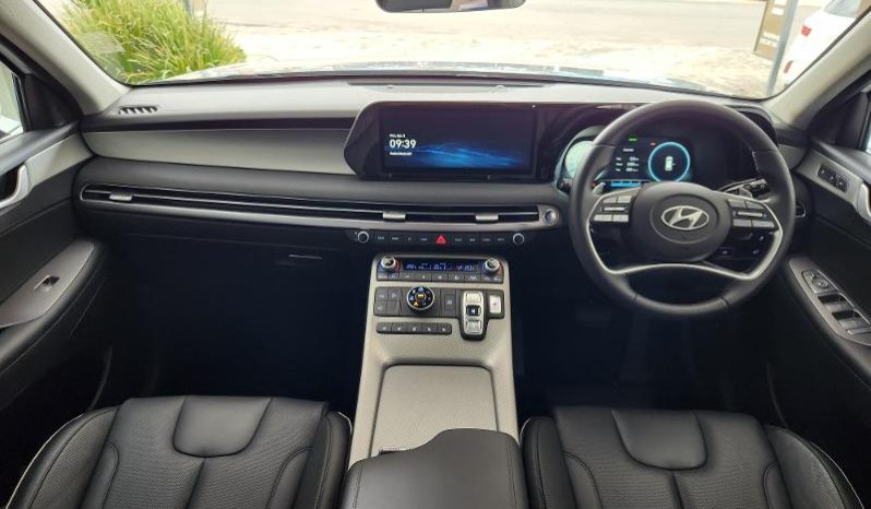 
								Hyundai Palisade R2.2 Elite At 7 Seater full									