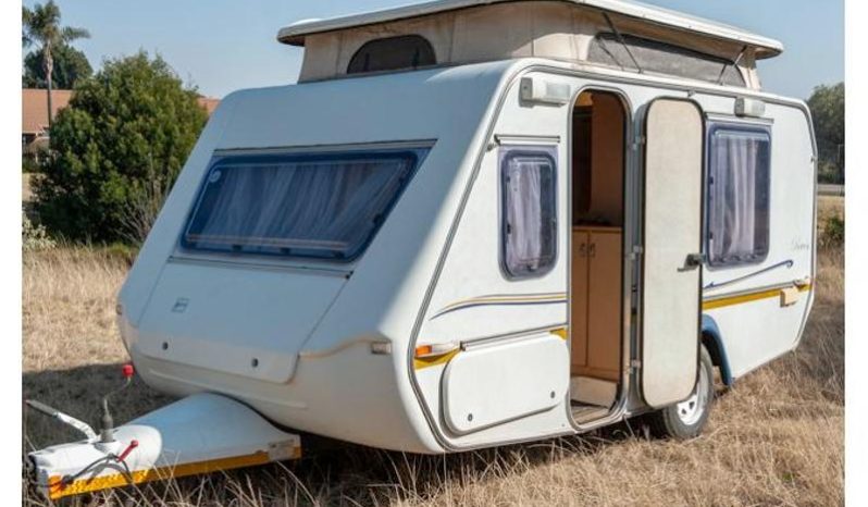 
								Caravan Gypsey Raven full									