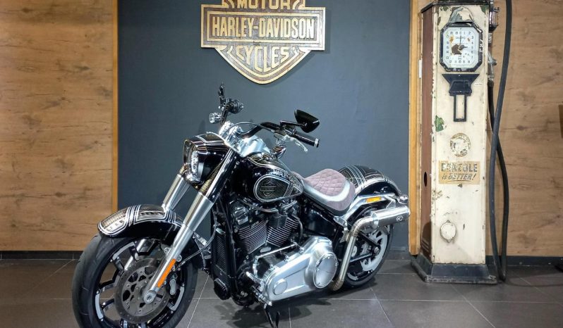
								Harley Davidson Softail Fat Boy full									