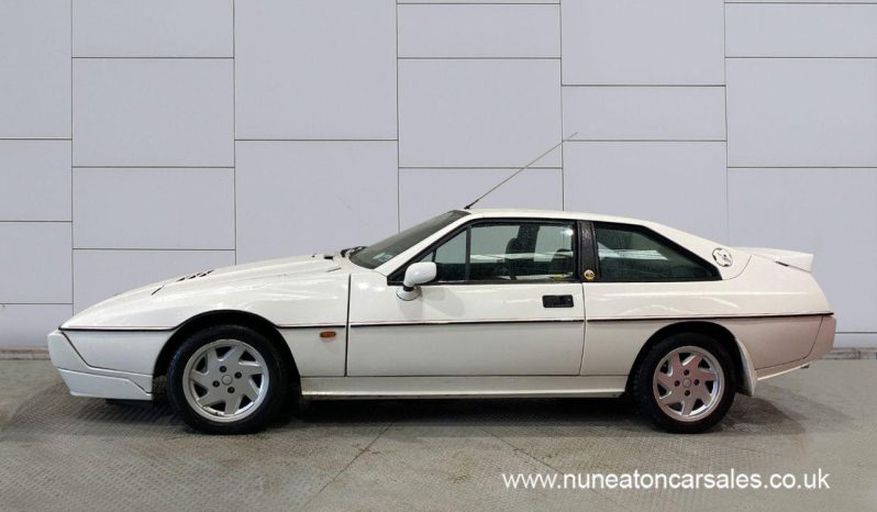 
								Lotus ECLAT 2.2 EXCEL 2d 160 BHP full									