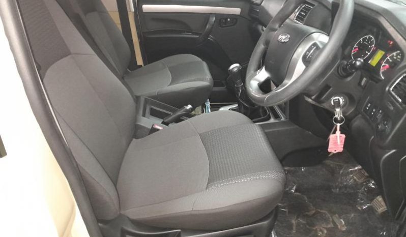 
								Mahindra Pik Up 2.2 Mhawk S6 Karoo S Cab 4X4 full									