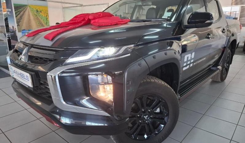 
								Mitsubishi Triton 2.4 Athlete D Cab 4X4 At full									