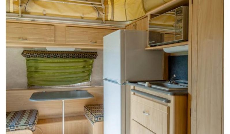 
								Caravan Gypsey Rascal full									