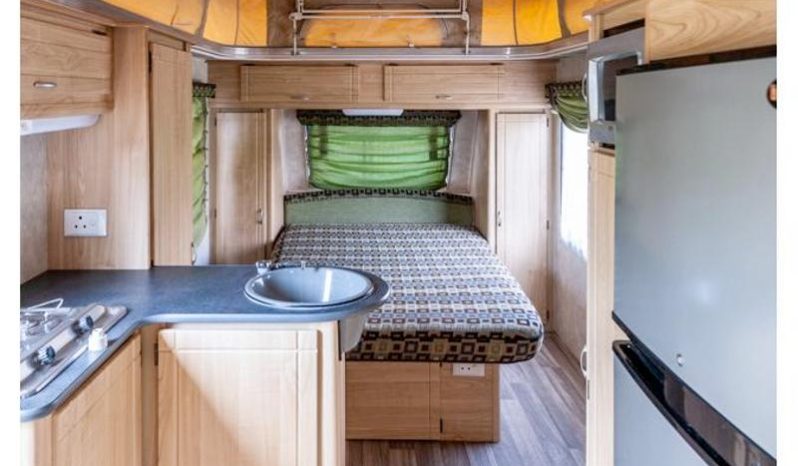 
								Caravan Gypsey Regal full									
