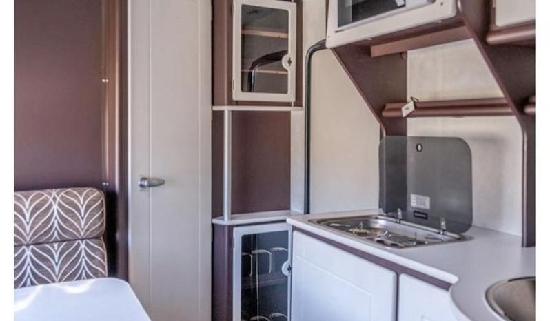 
								Caravan Jurgens Exclusive full									
