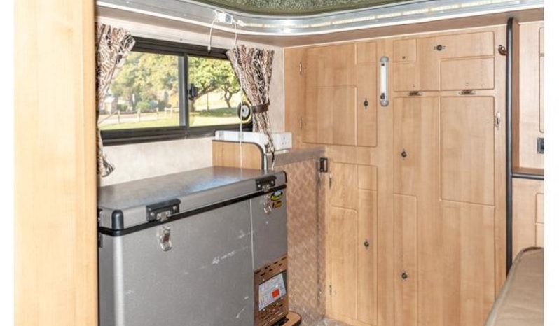 
								Caravan Jurgens Safari Xcape full									