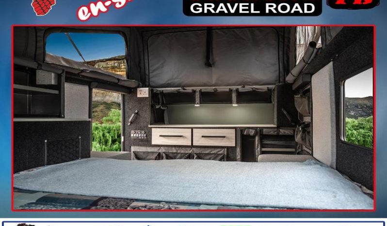 
								Caravan Outbound Cyclone FB En-Suite full									