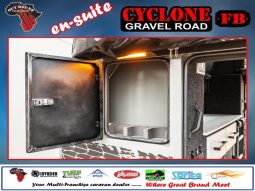 
										Caravan Outbound Cyclone FB En-Suite full									