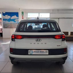 
										Hyundai Venue 1.0 Motion Dct full									