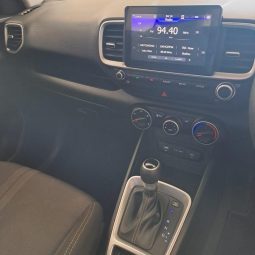 
										Hyundai Venue 1.0 Motion Dct full									