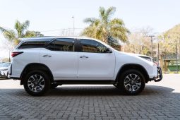 
										Toyota Fortuner 2.4 Gd-6 Rb At full									