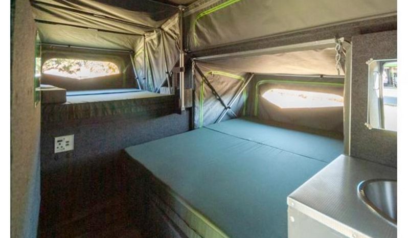 
								Caravan Tuff Cats Shamba Max full									