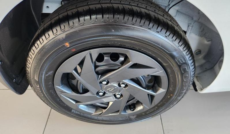 
								Hyundai I20 1.4 Premium At full									
