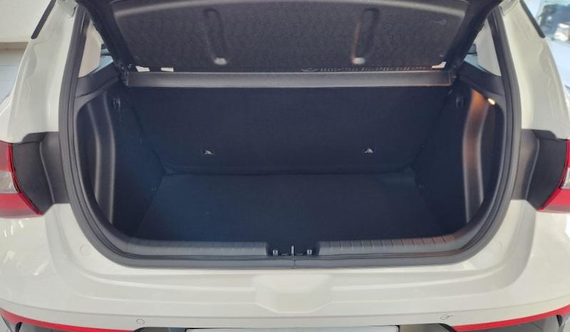 
								Hyundai I20 1.4 Premium At full									