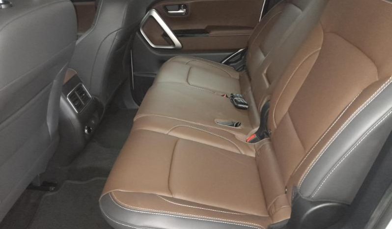 
								Mahindra Scorpio N Z8 4X4 At full									