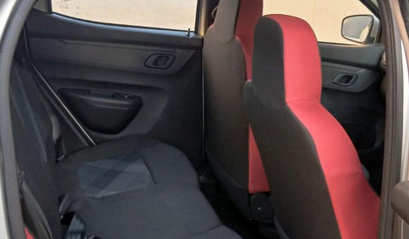 
								Renault Kwid 1.0 Zen full									