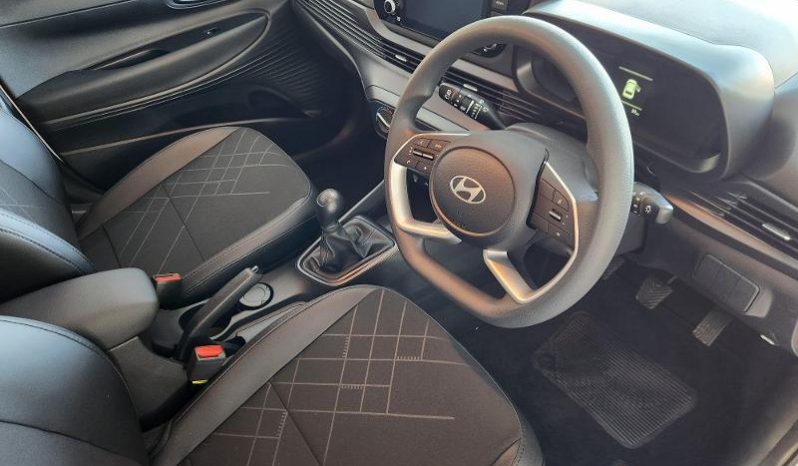
								Hyundai I20 1.2 Premium full									