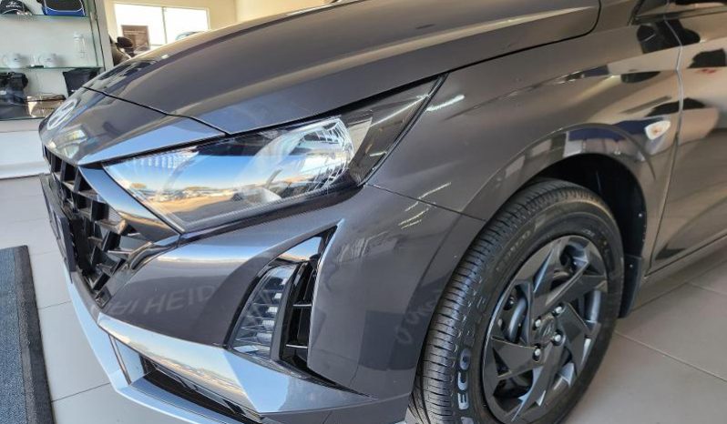 
								Hyundai I20 1.4 Premium At full									