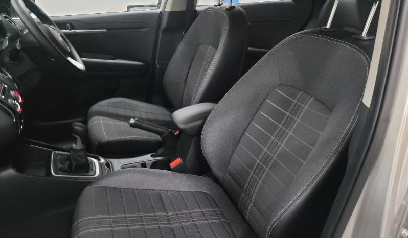 
								Kia Sonet 1.5 Lx Cvt full									