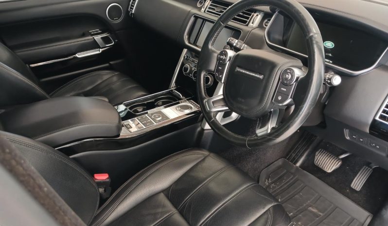 
								Land Rover Range Rover 5.0 V8 S/C Vogue Se full									
