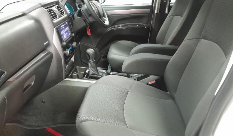 
								Mahindra Pik Up 2.2 Mhawk D Cab 4X4 Karoo S11 At full									