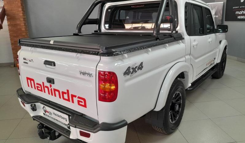 
								Mahindra Pik Up 2.2 Mhawk D Cab 4X4 Karoo S11 At full									