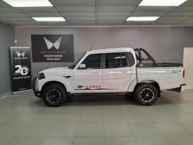 Mahindra Pik Up 2.2 Mhawk D Cab 4X4 Karoo S11 At