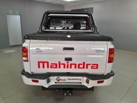 Mahindra Pik Up 2.2 Mhawk D Cab 4X4 Karoo S11 At