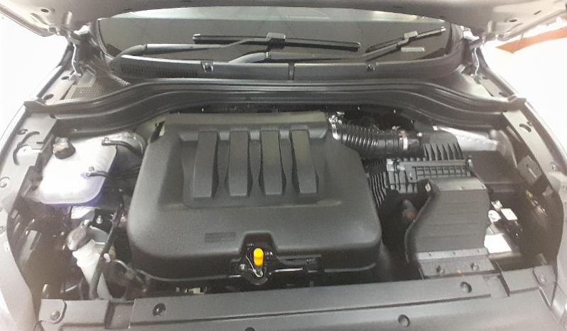 
								Mahindra Xuv 700 Ax7 full									