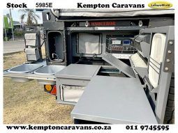 
										Trailer Conqueror Comfort full									