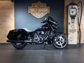 Harley Davidson Street Glide FLHX
