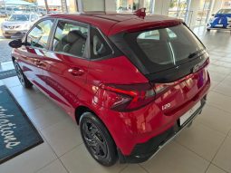 
										Hyundai I20 1.4 Premium At full									
