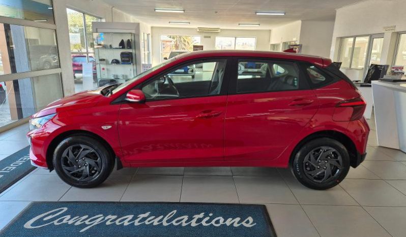 
								Hyundai I20 1.4 Premium At full									
