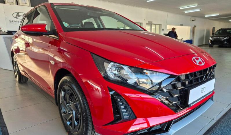 
								Hyundai I20 1.4 Premium At full									
