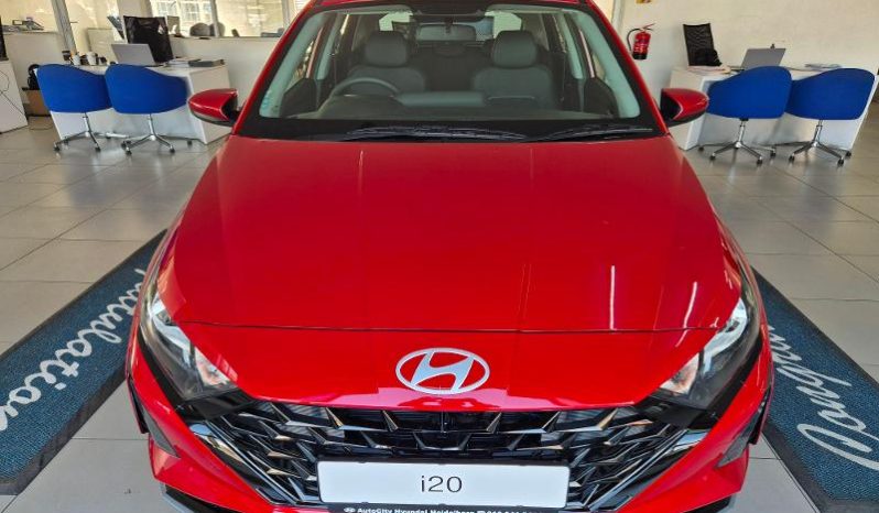 
								Hyundai I20 1.4 Premium At full									