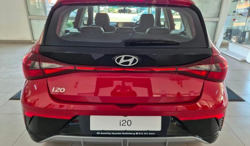 
								Hyundai I20 1.4 Premium At full									