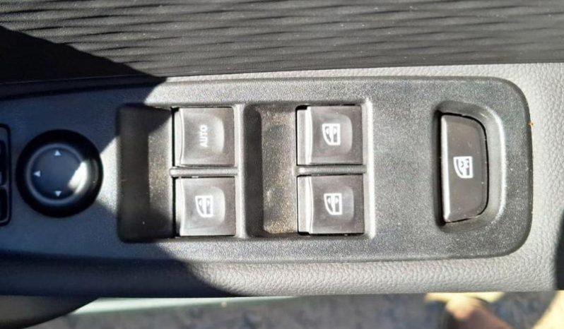 
								Renault Kiger 1.0 Turbo Intens Cvt full									