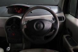 
										Renault Modus 1.4 Dynamique Collection full									